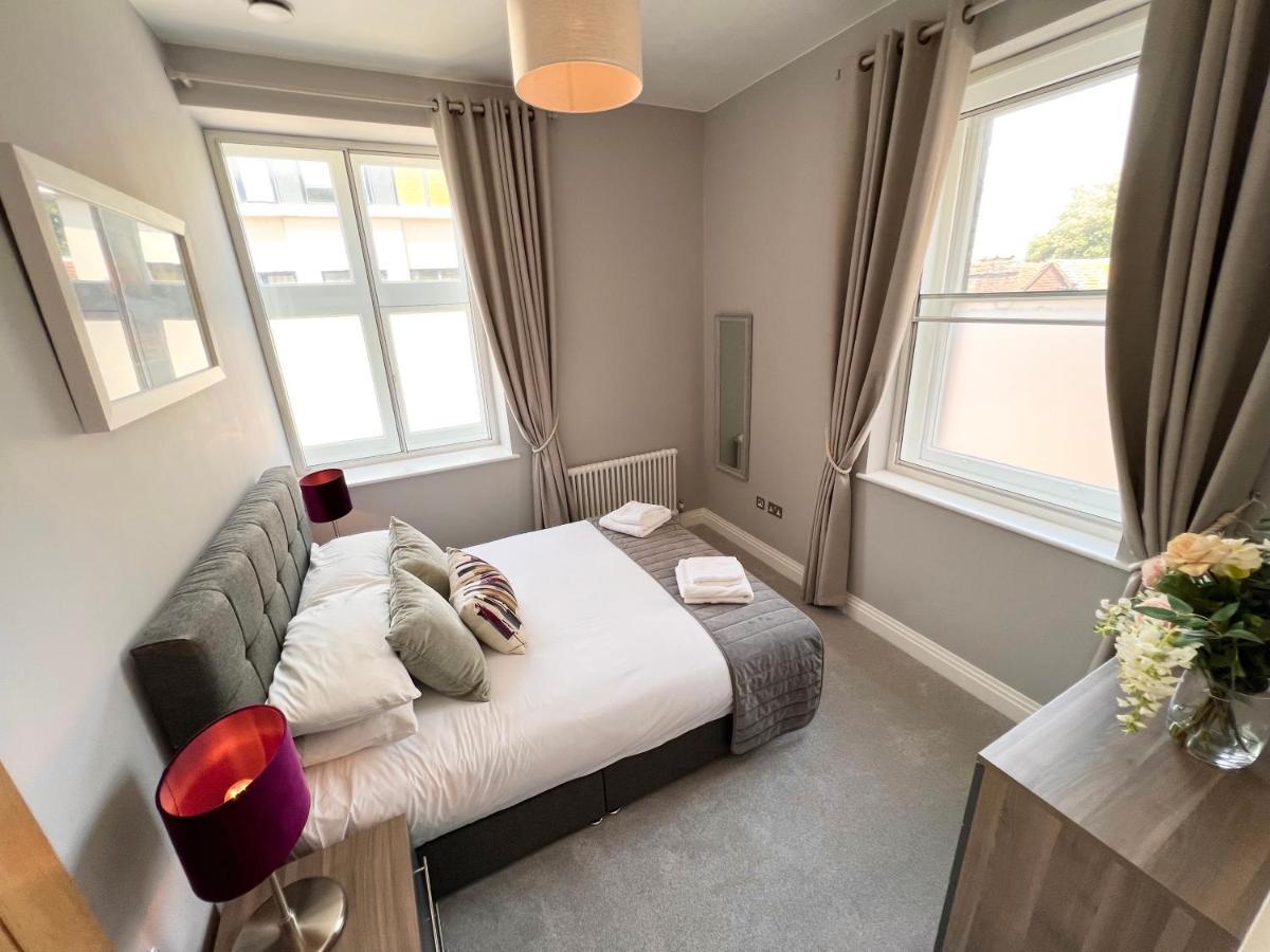 Urban Living'S - Windsor Castle Luxury Apartments ภายนอก รูปภาพ