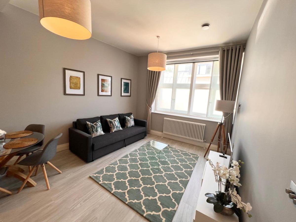 Urban Living'S - Windsor Castle Luxury Apartments ภายนอก รูปภาพ
