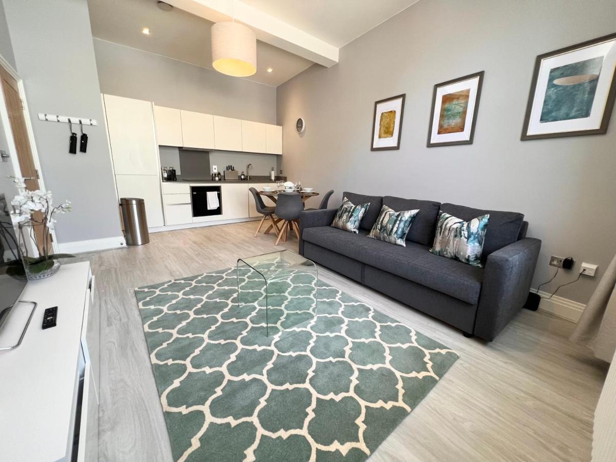 Urban Living'S - Windsor Castle Luxury Apartments ภายนอก รูปภาพ