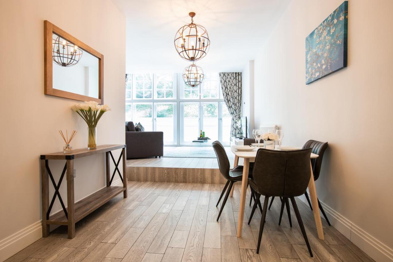 Urban Living'S - Windsor Castle Luxury Apartments ภายนอก รูปภาพ
