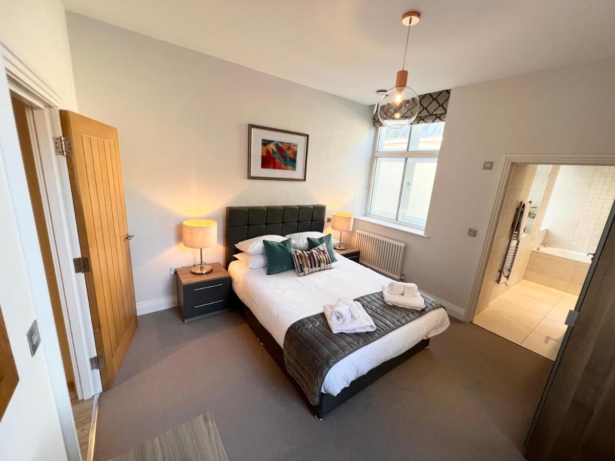 Urban Living'S - Windsor Castle Luxury Apartments ภายนอก รูปภาพ