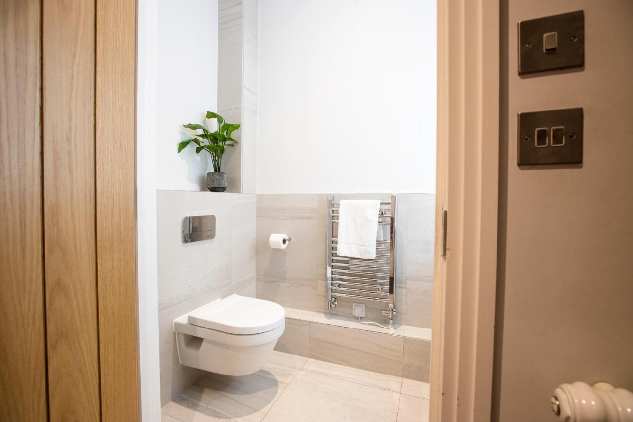 Urban Living'S - Windsor Castle Luxury Apartments ภายนอก รูปภาพ