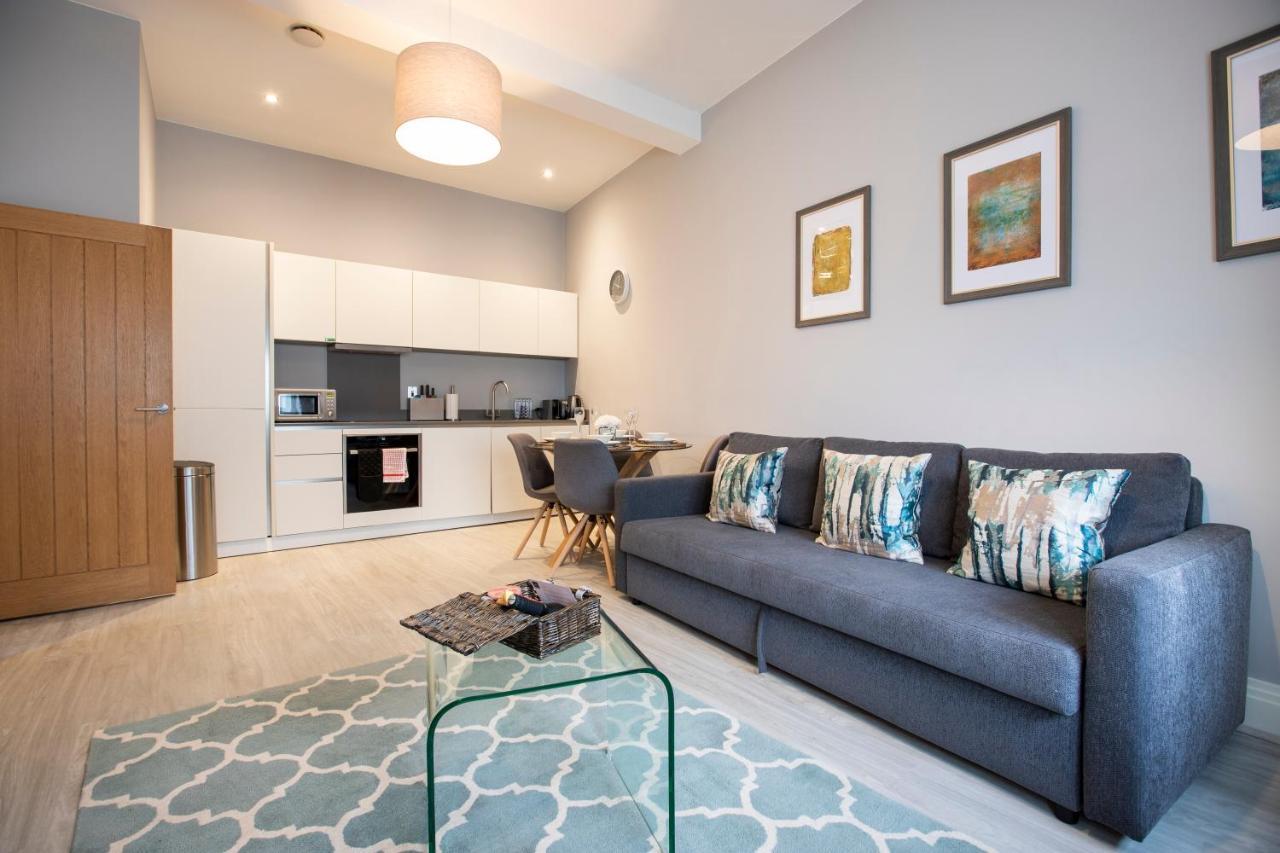 Urban Living'S - Windsor Castle Luxury Apartments ภายนอก รูปภาพ